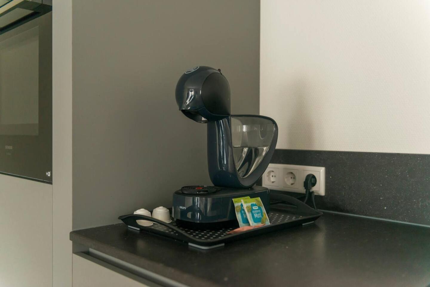 New Apartment In City Centre Large オイルスコート エクステリア 写真